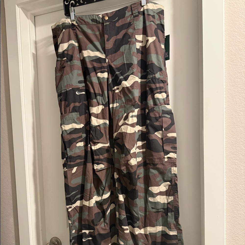 Camo cargo pants